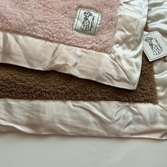 Little Giraffe Baby Blanket Chenille Satin Trim Stroller Blanket two tone - Picture 5 of 10